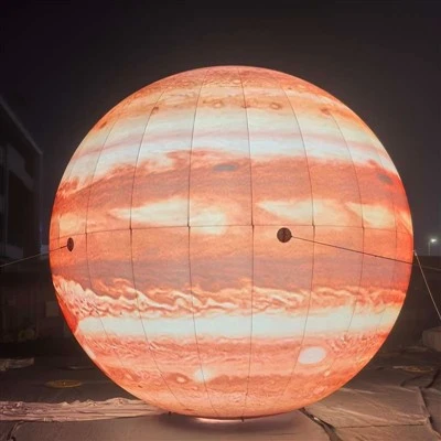 Dekoracija planete na naduvavanje